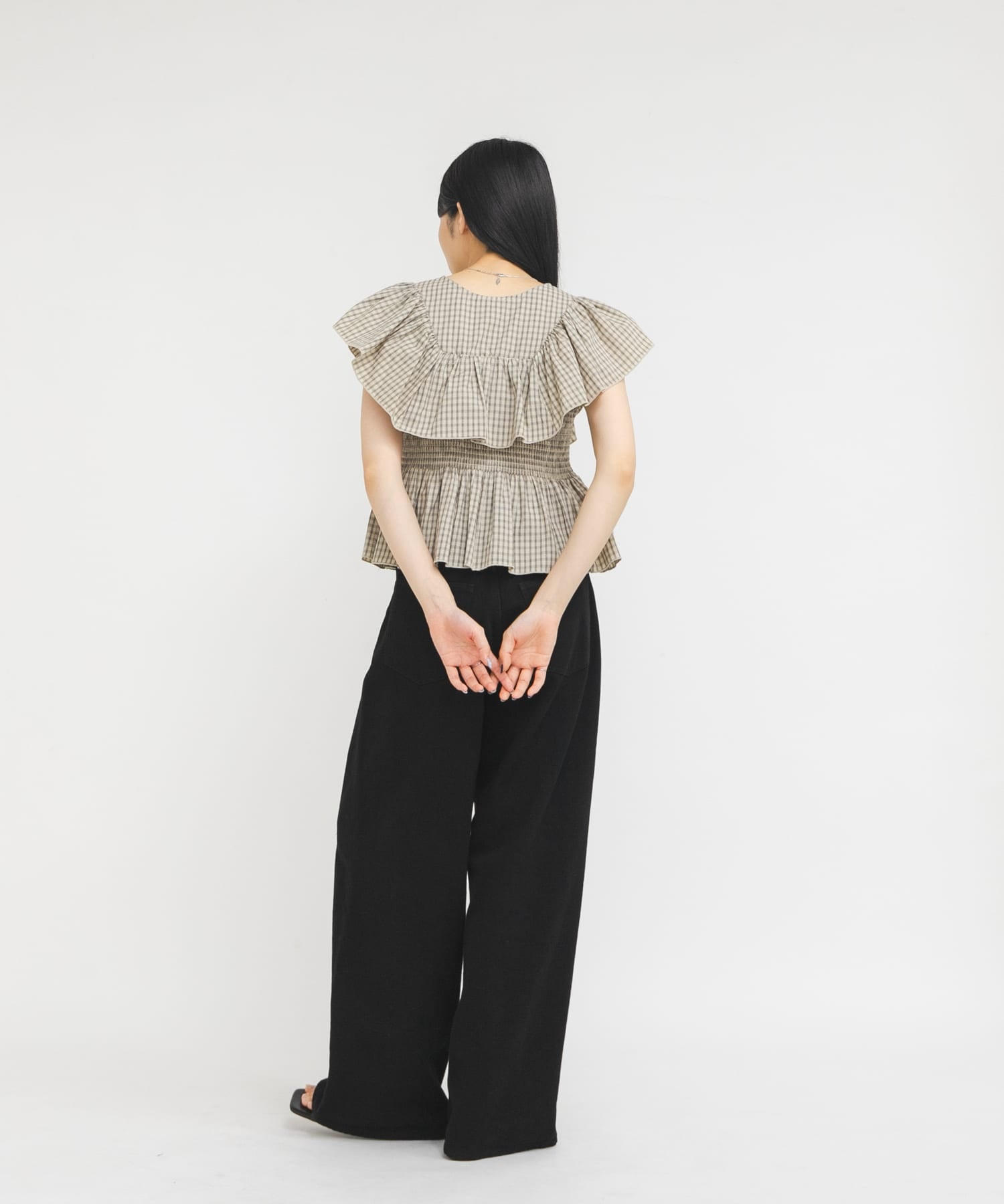 KBF Front hook check ruffle blouse - Image 14