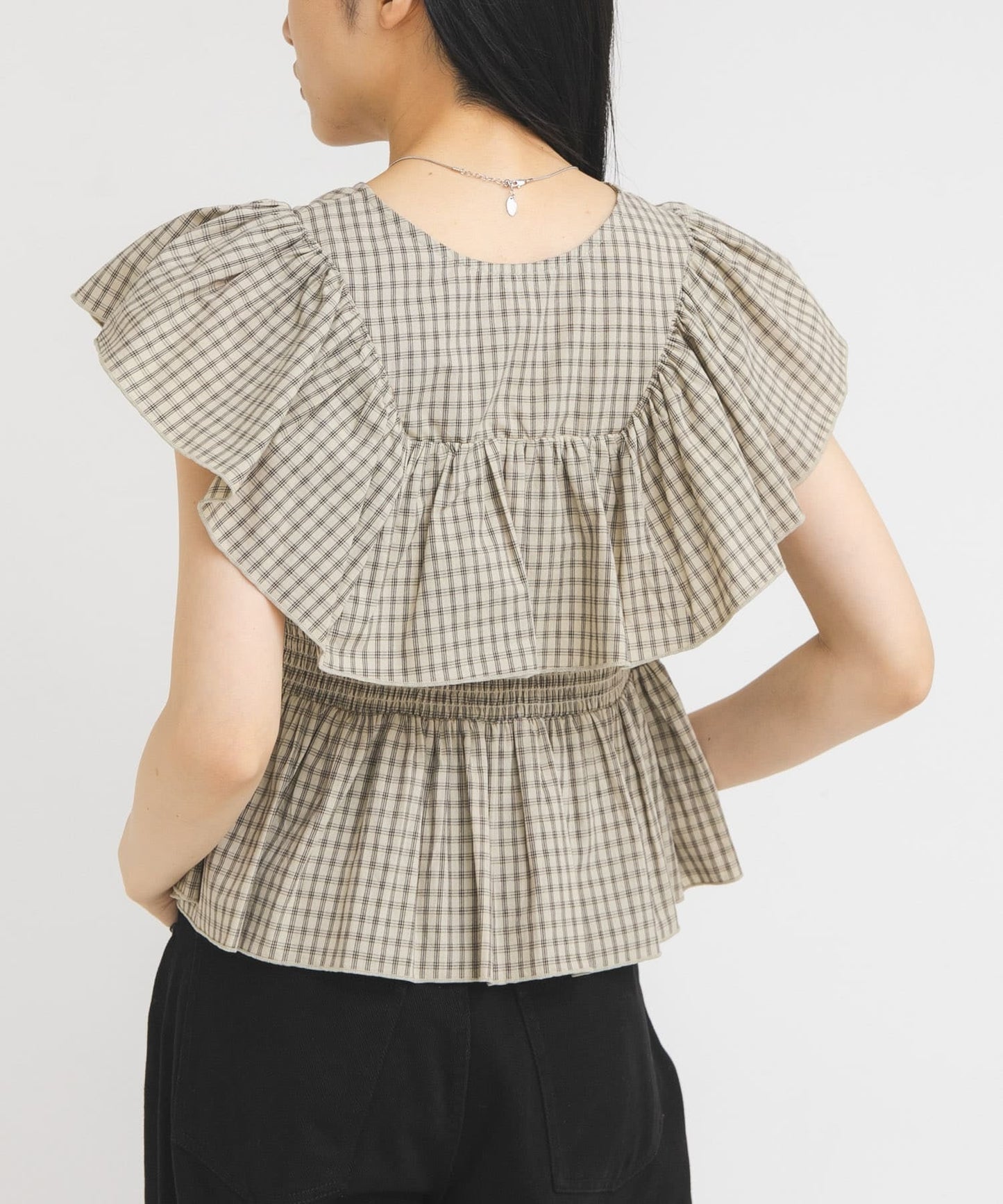 KBF Front hook check ruffle blouse - Image 10