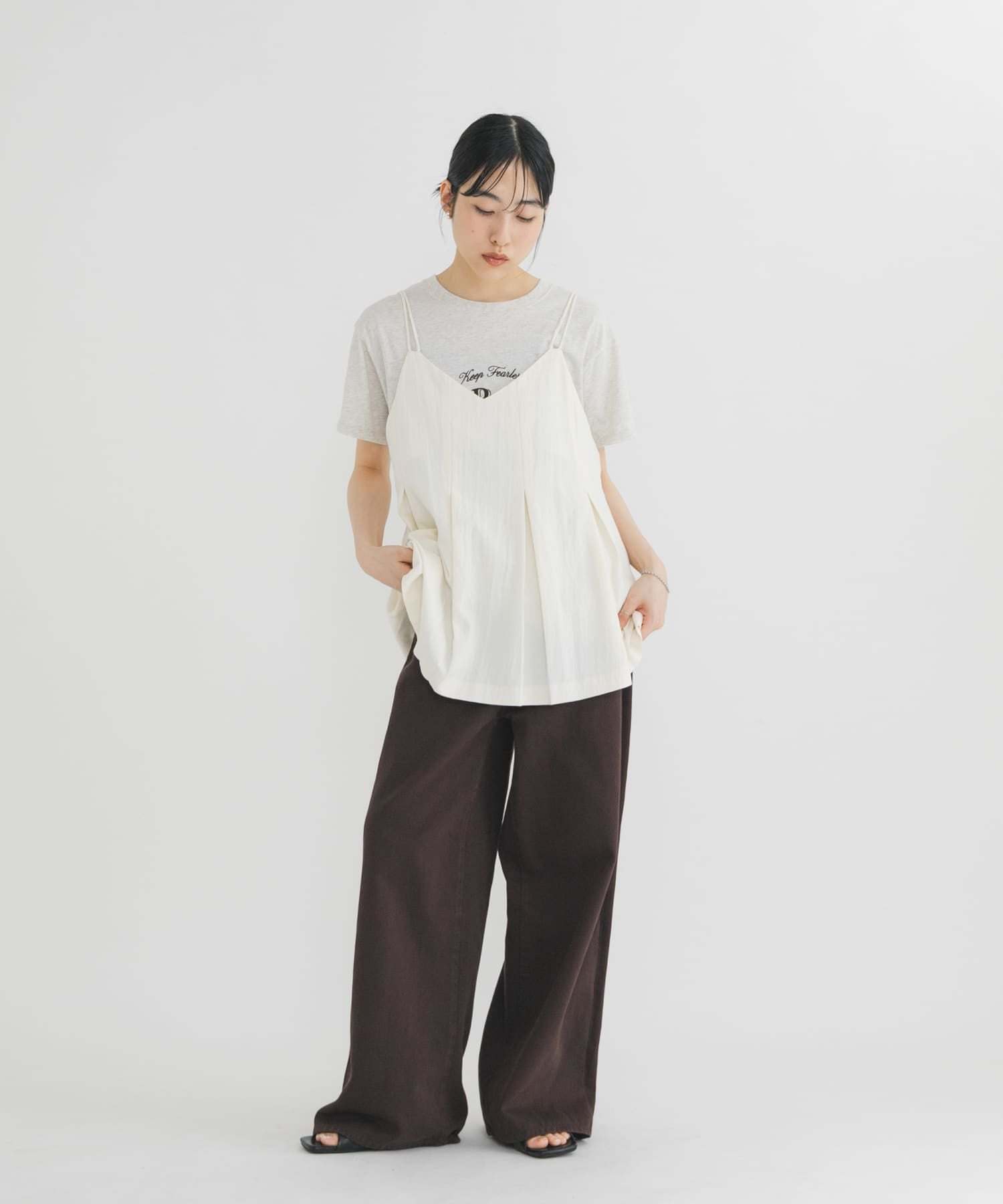 KBF 粗打褶背心 - Image 8