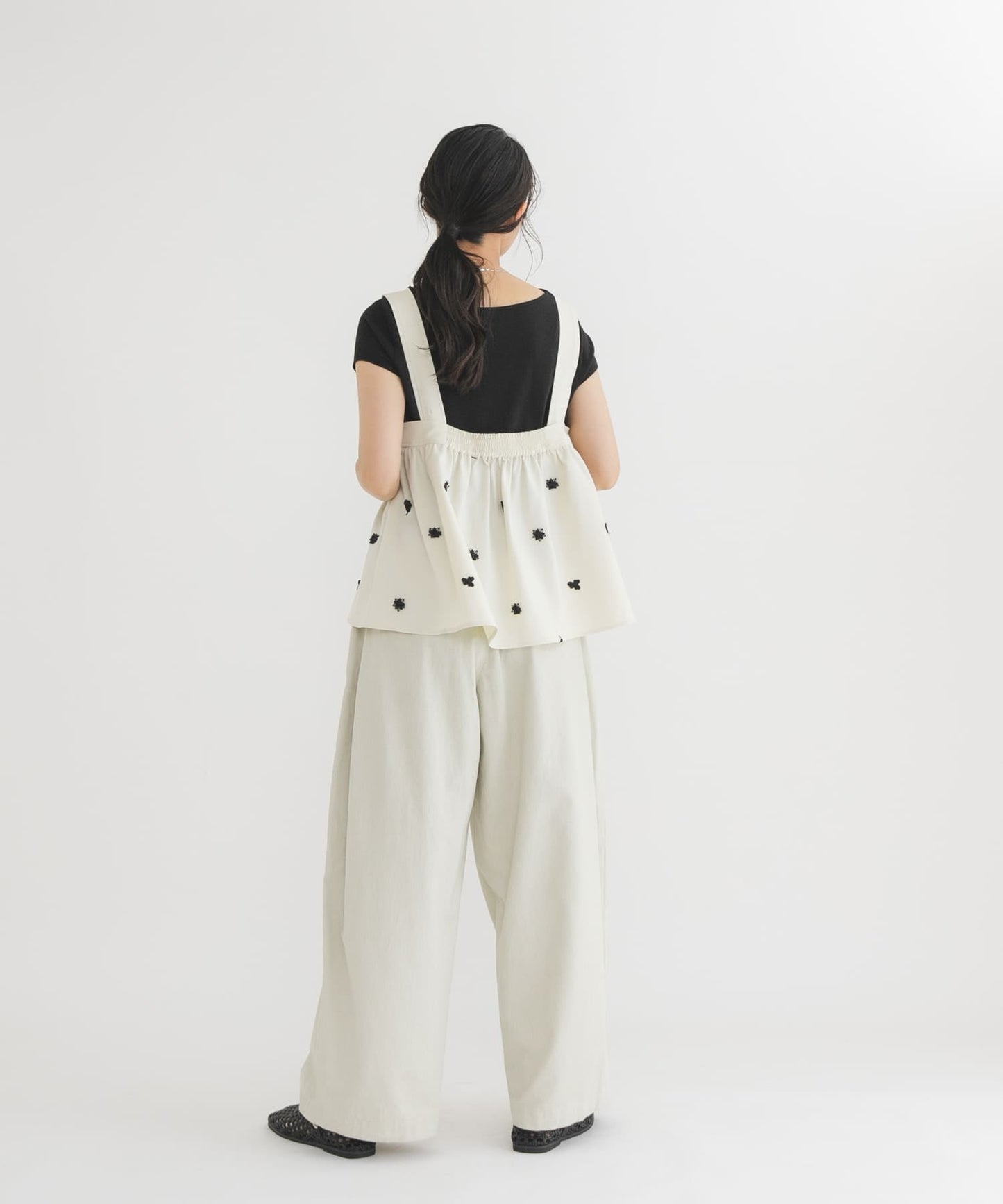 KBF 刺繡碎褶背心 - Image 15