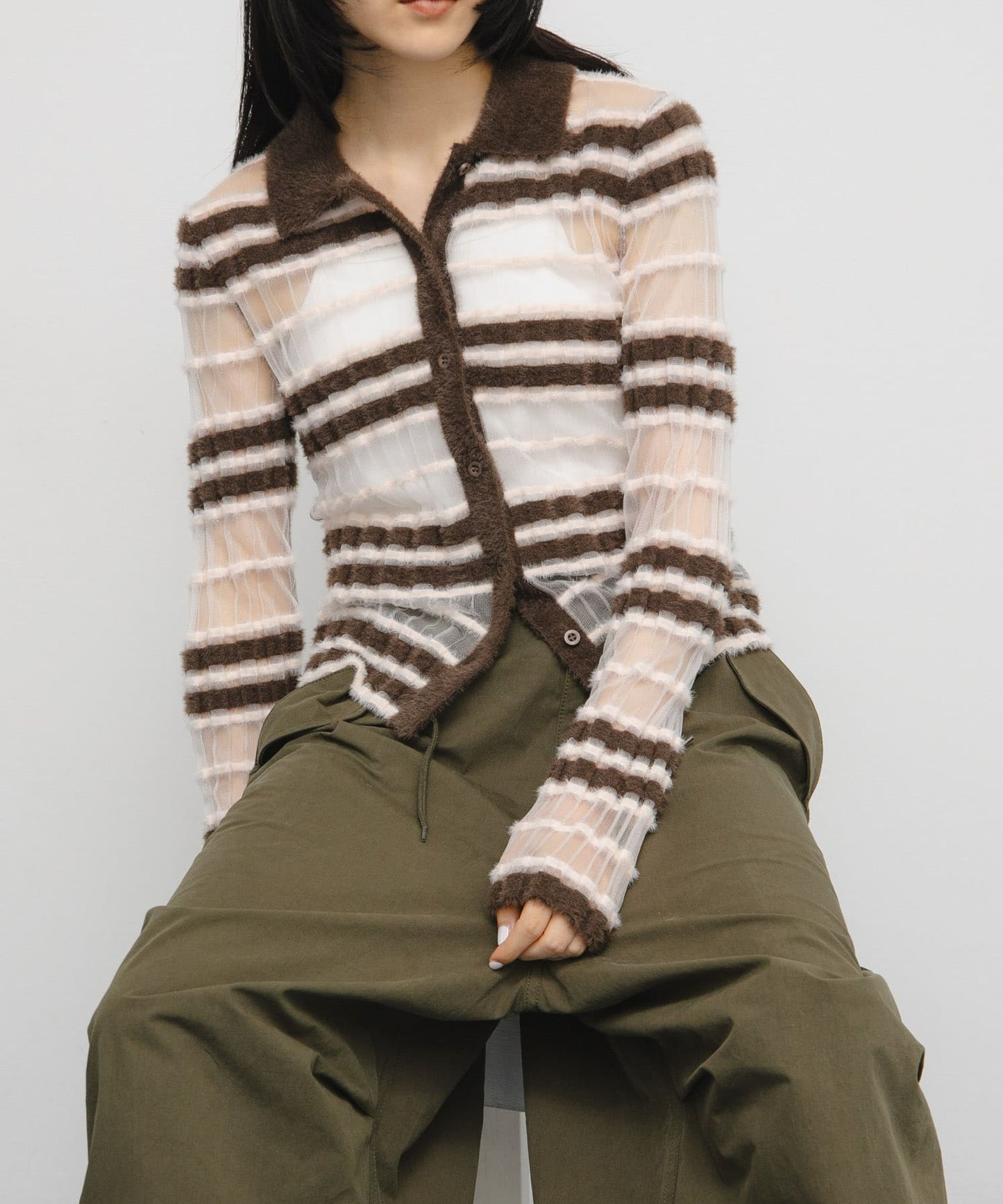 KBF sheer border feather knit