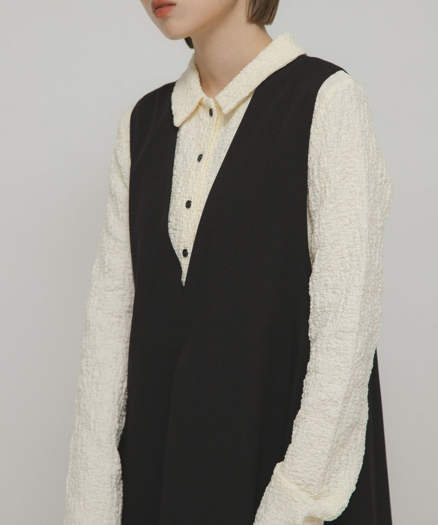 KBF 凹凸感緹花襯衫