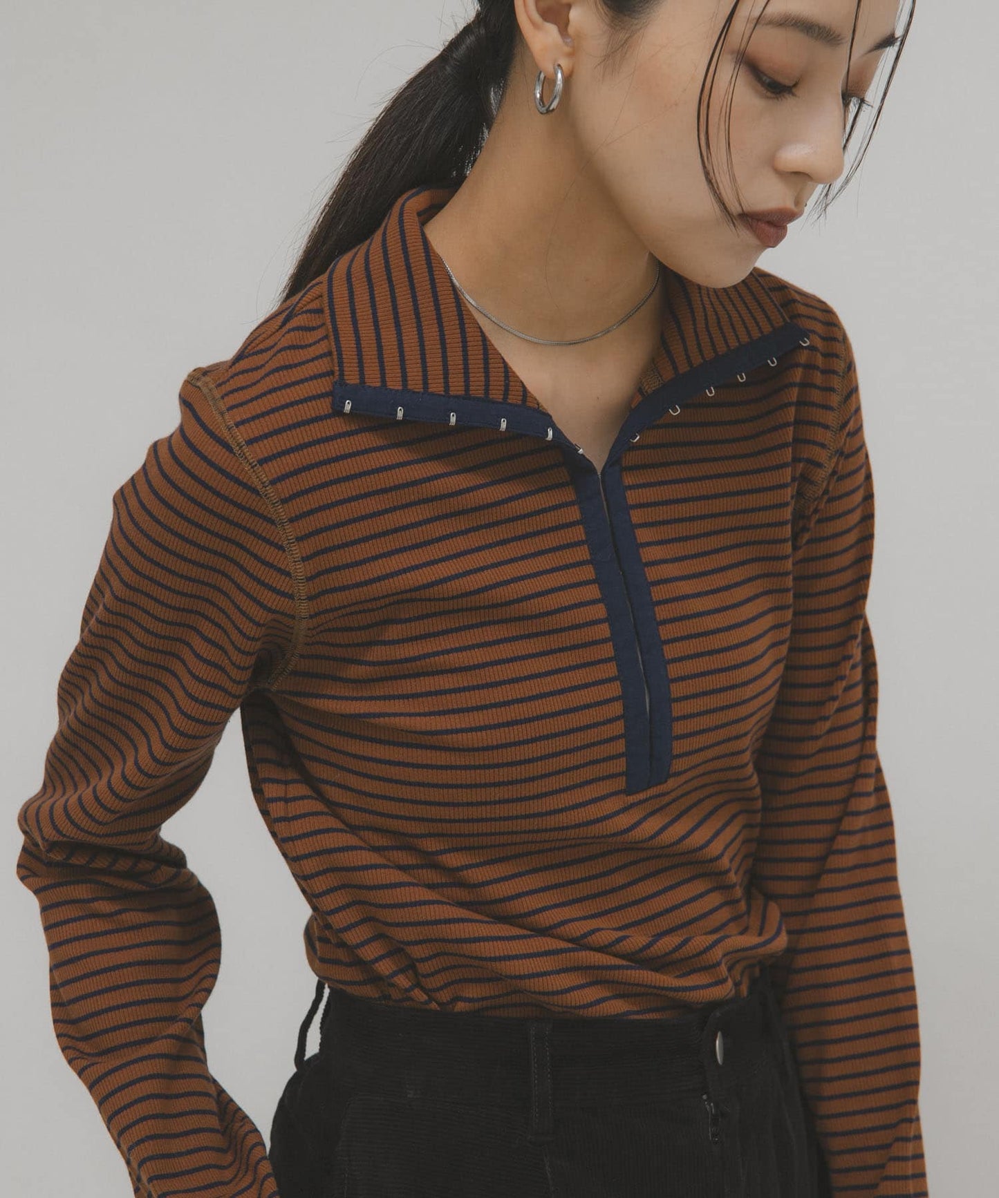 KBF 高領條紋 tops