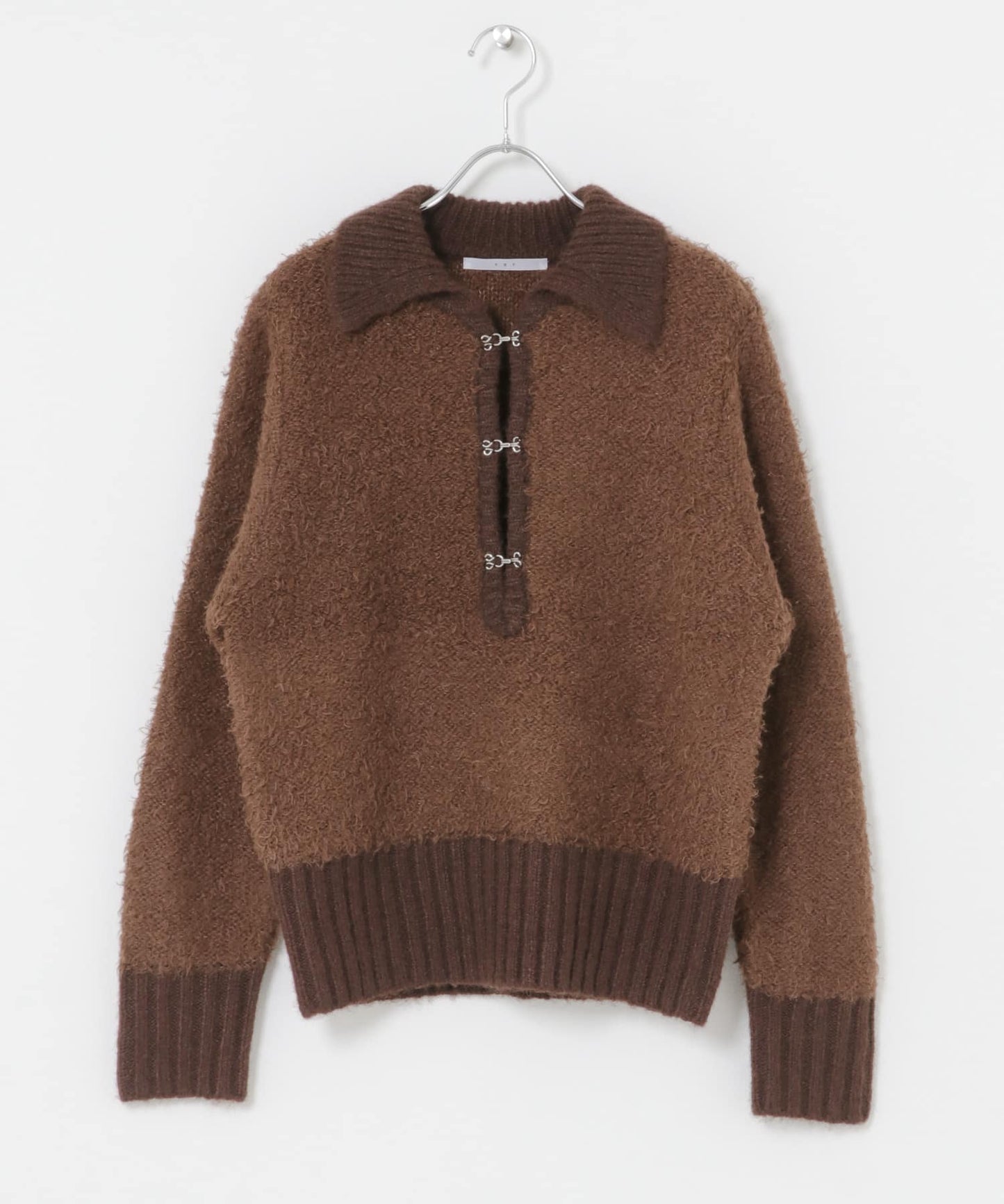 KBF front hook bear knit