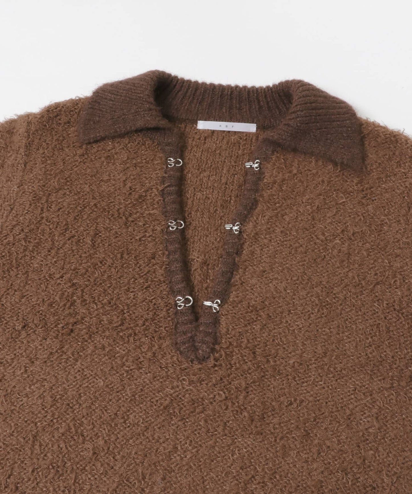 KBF front hook bear knit