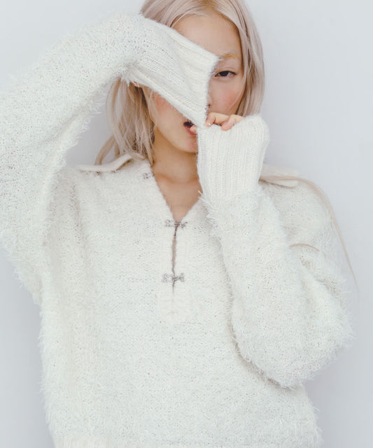 KBF front hook bear knit