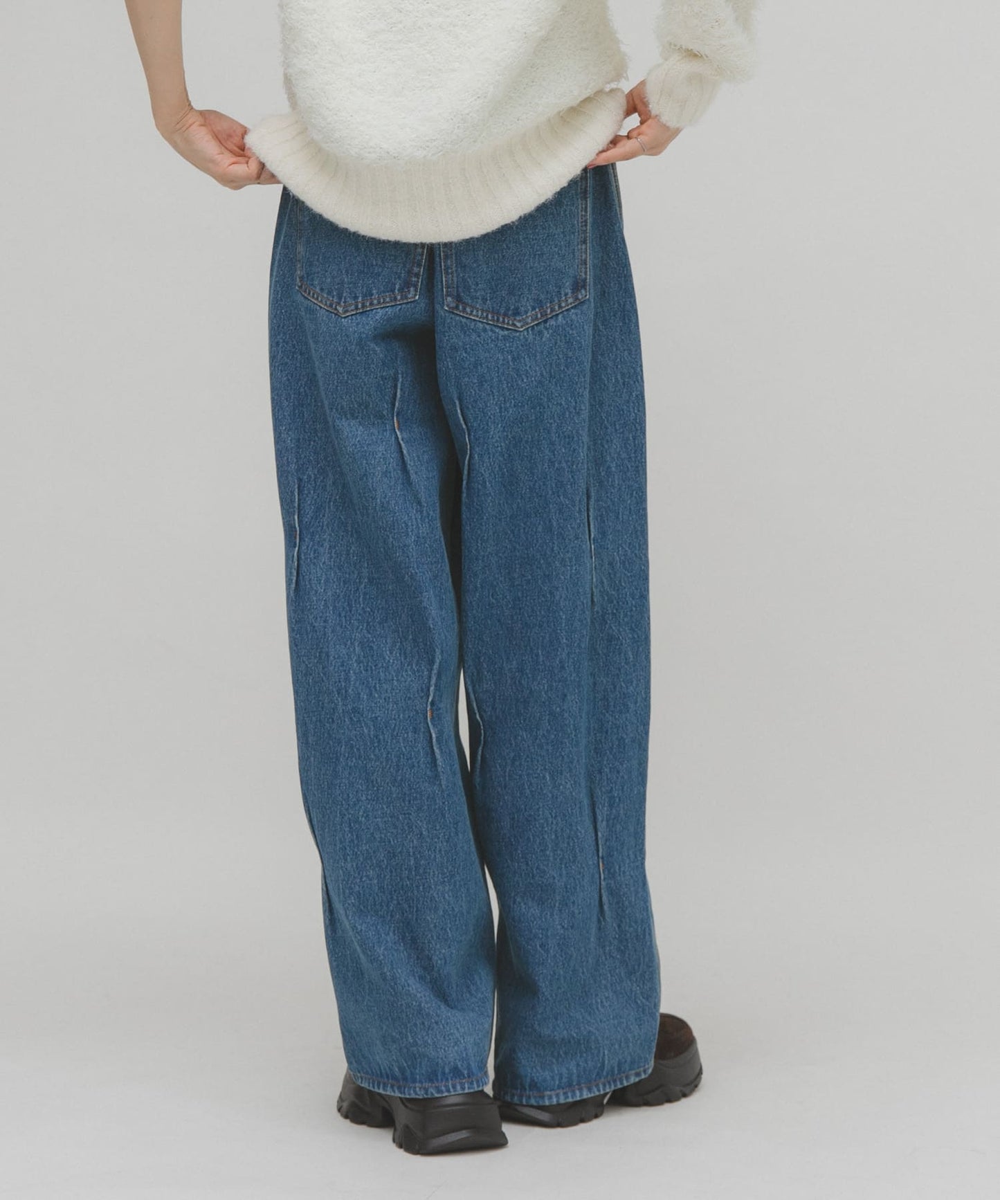 KBF 設計寬牛仔褲