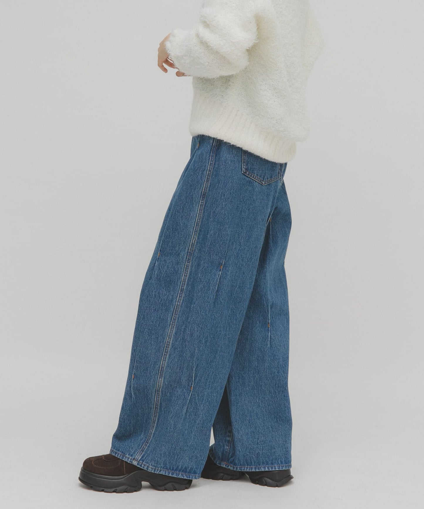 KBF 設計寬牛仔褲