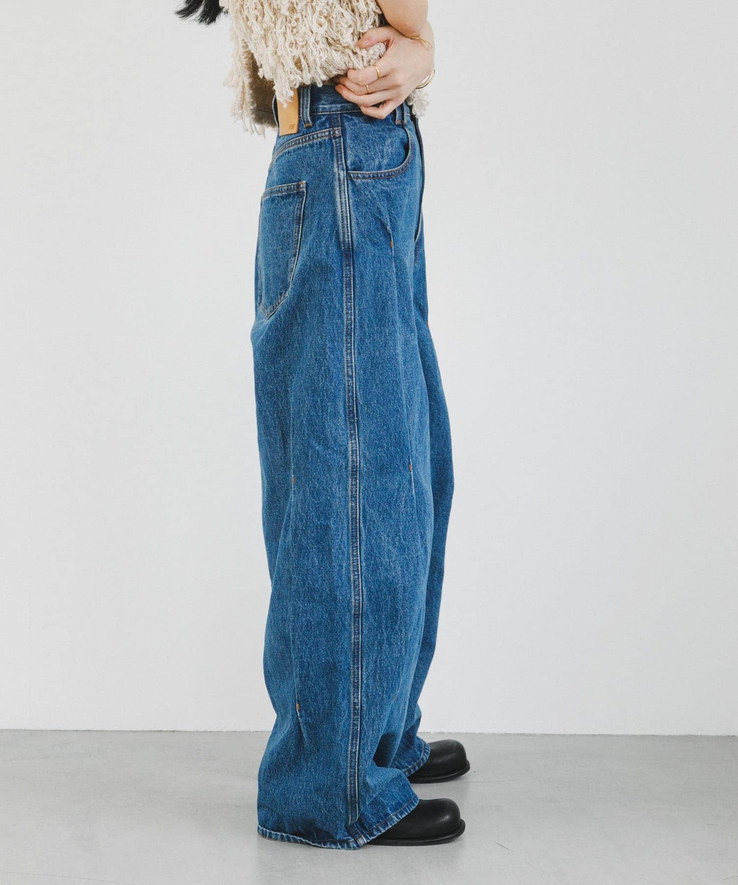 KBF 設計寬牛仔褲