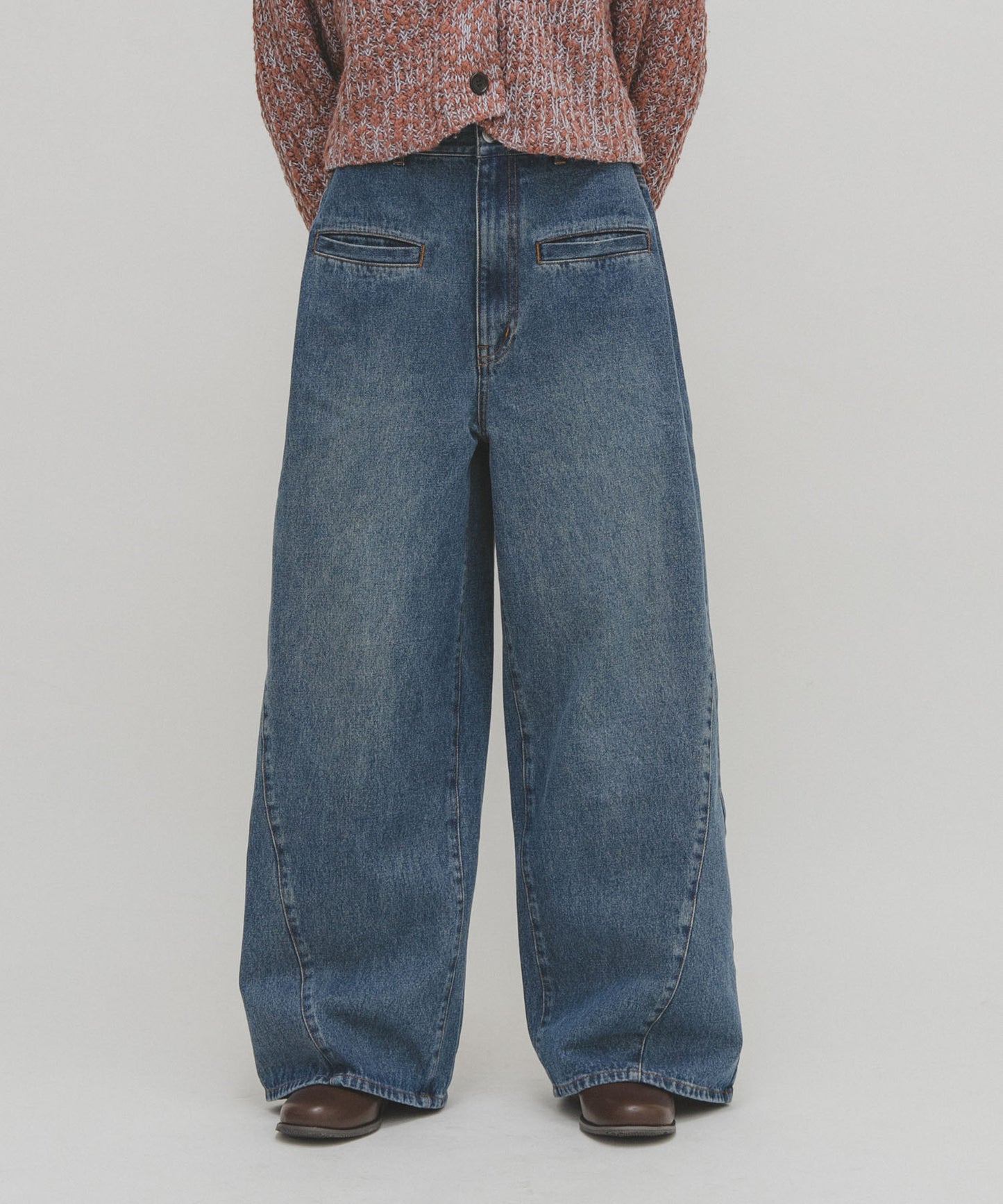 KBF WIDE 修身牛仔褲