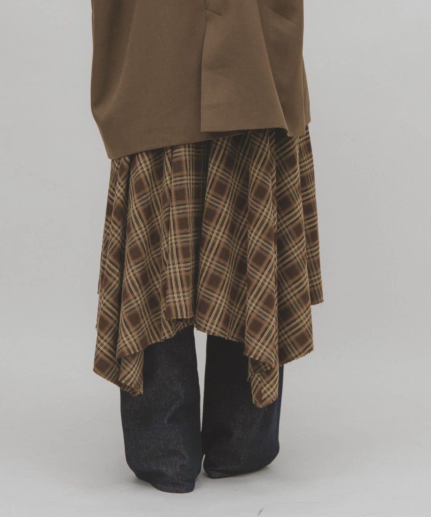 「單着 / Layer」KBF 打結格紋裙