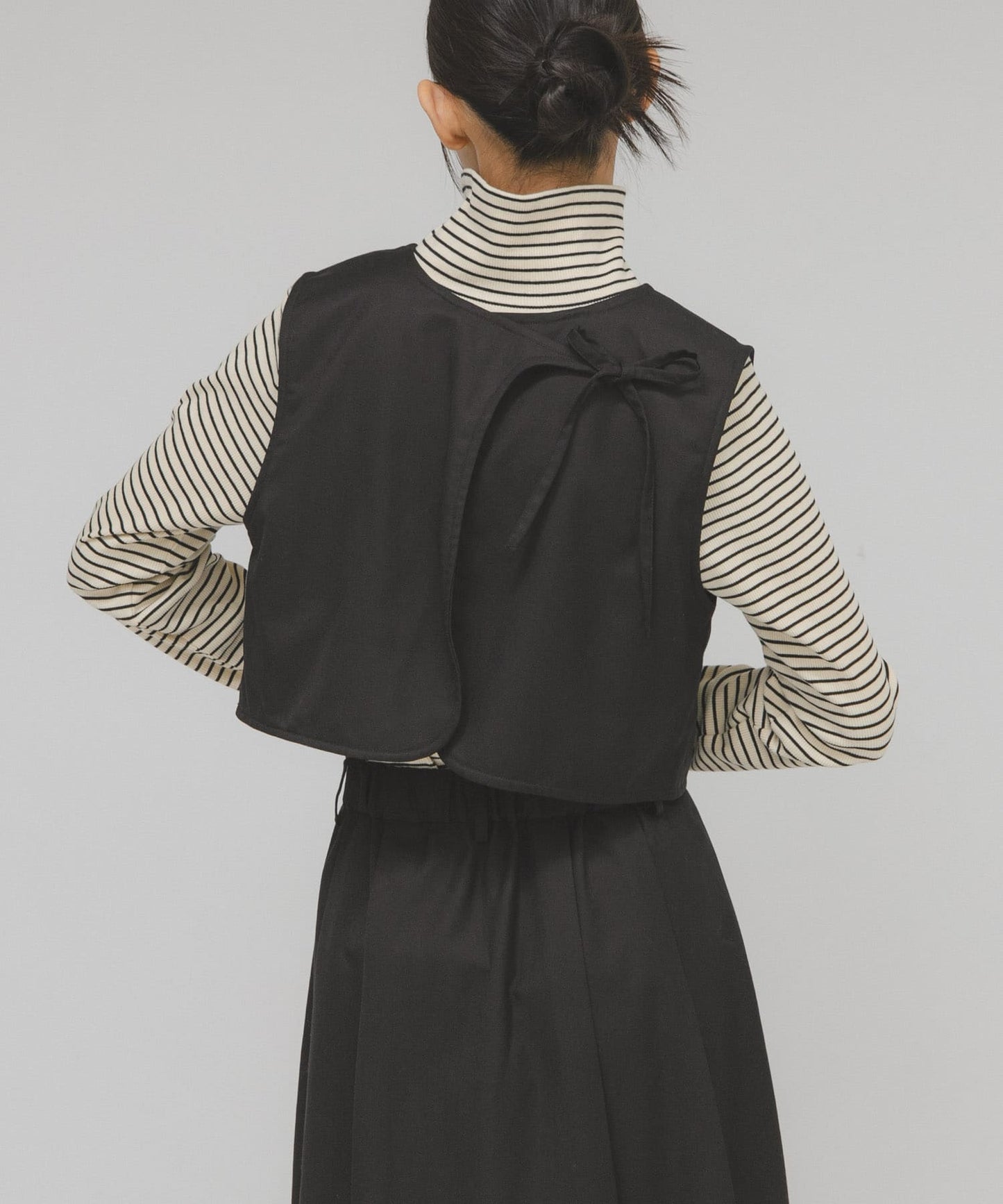 KBF 綁帶上衣+大百褶裙SET