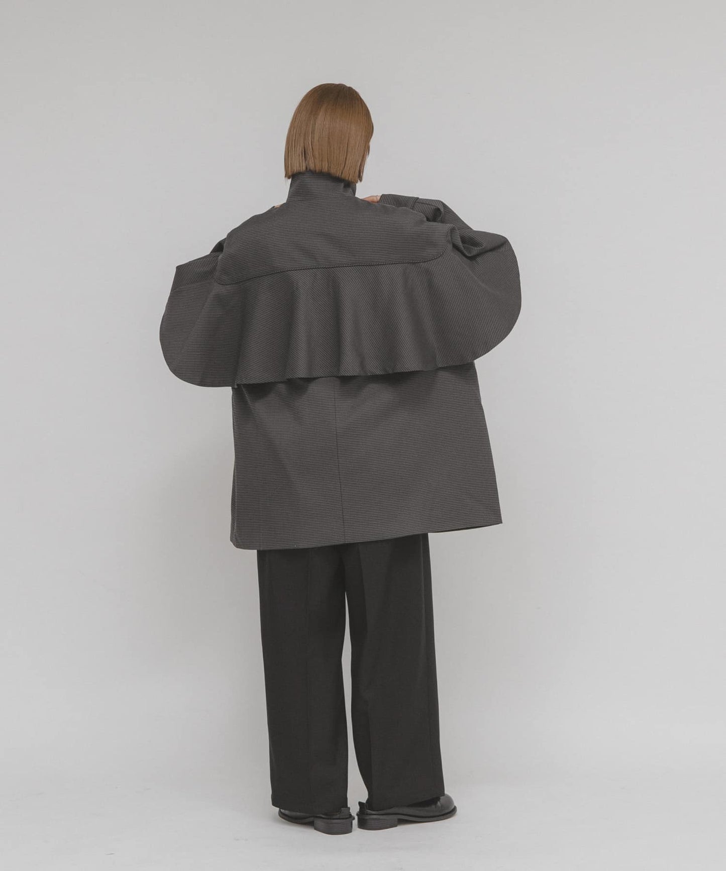 KBF 荷葉邊傘形外套