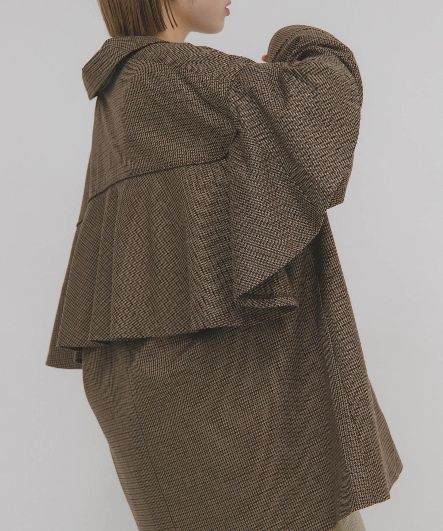 KBF 荷葉邊傘形外套