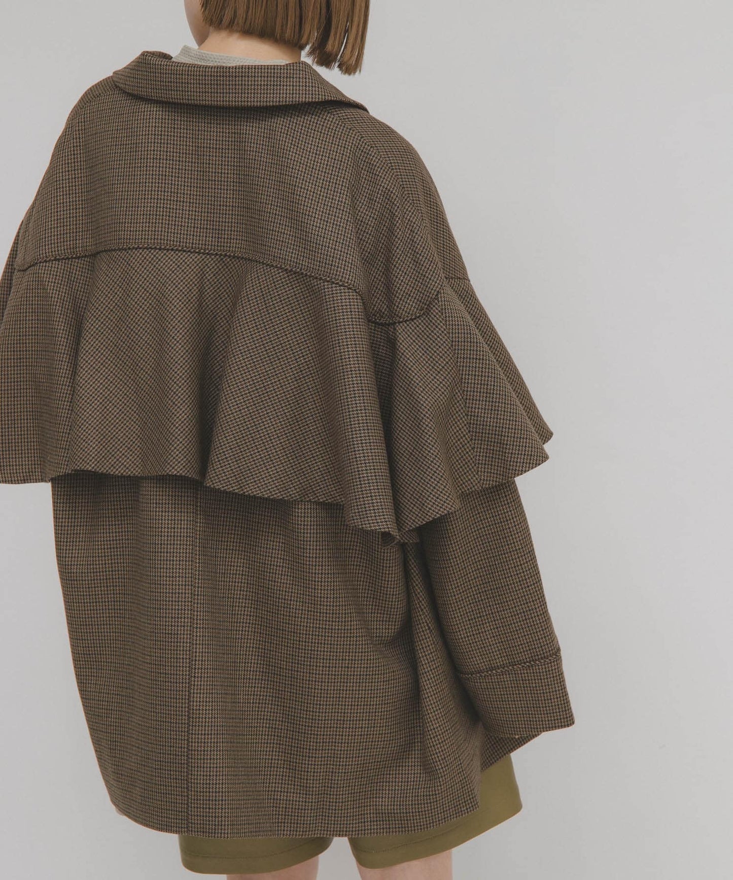 KBF 荷葉邊傘形外套