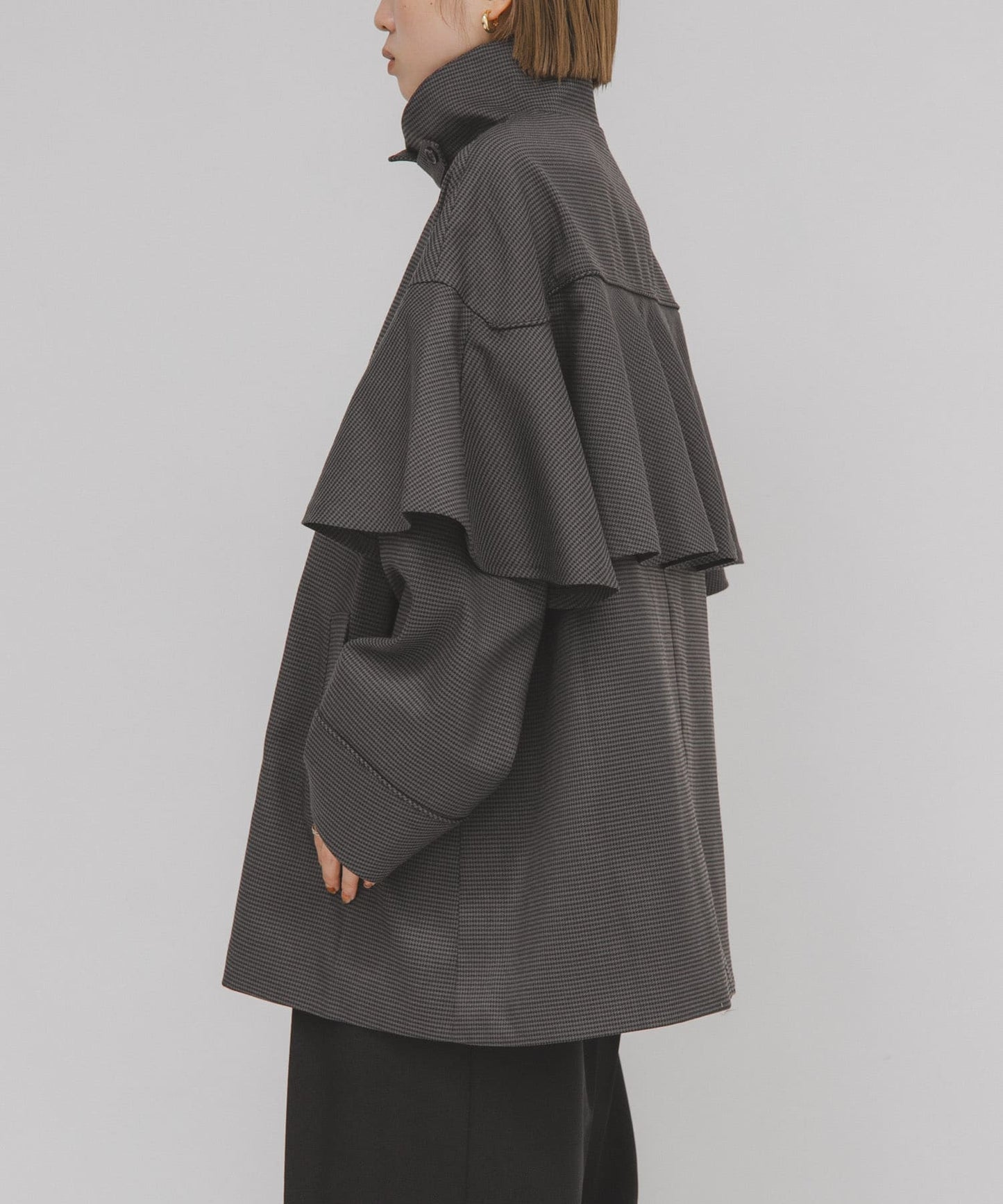 KBF 荷葉邊傘形外套