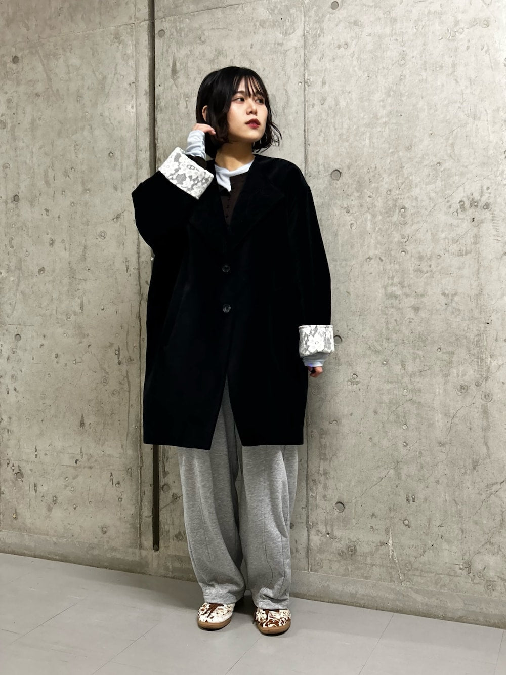 「手袖領口超靚」 KBF絲絨寬版外套