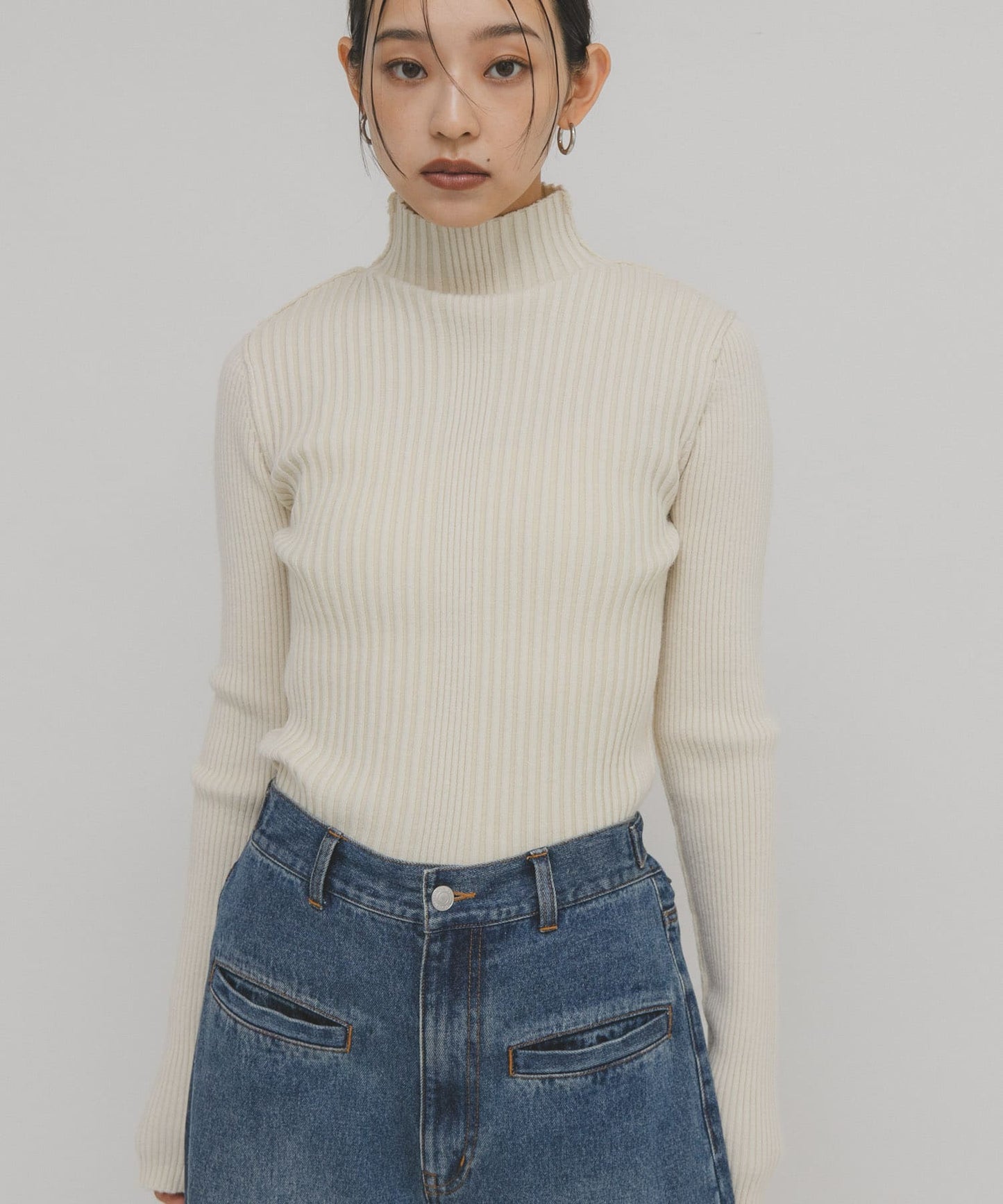 KBF illi 羅紋高領針織衫