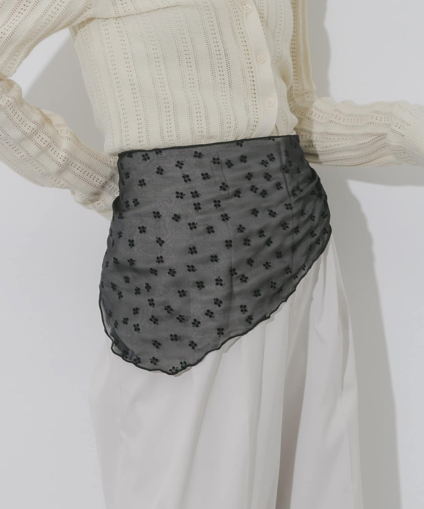 SMELLY flower scarf - Image 8