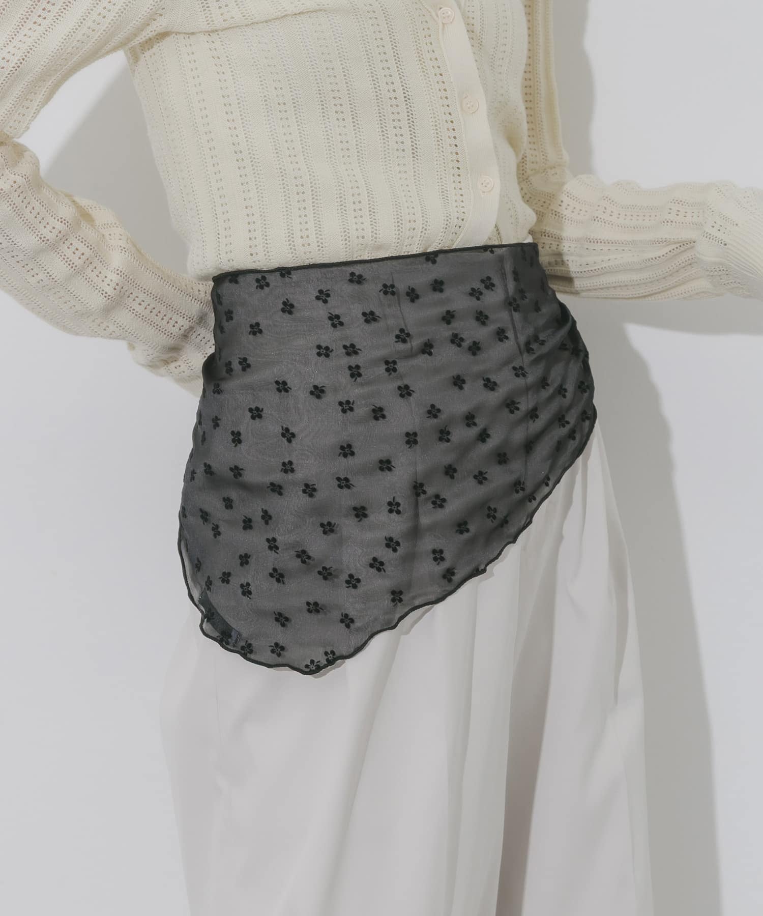 SMELLY flower scarf - Image 8