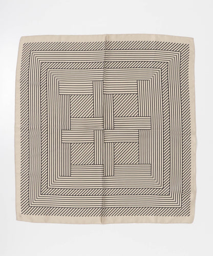 SMELLY Pattern Scarf