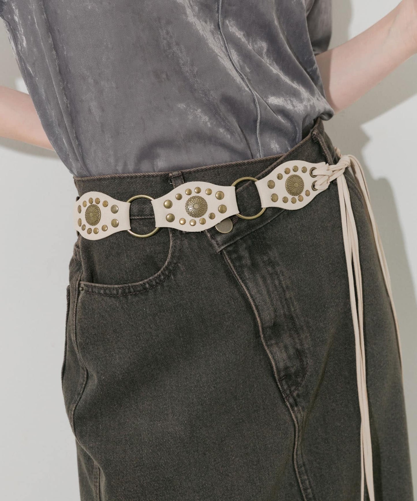 SMELLY Western Concho Belt