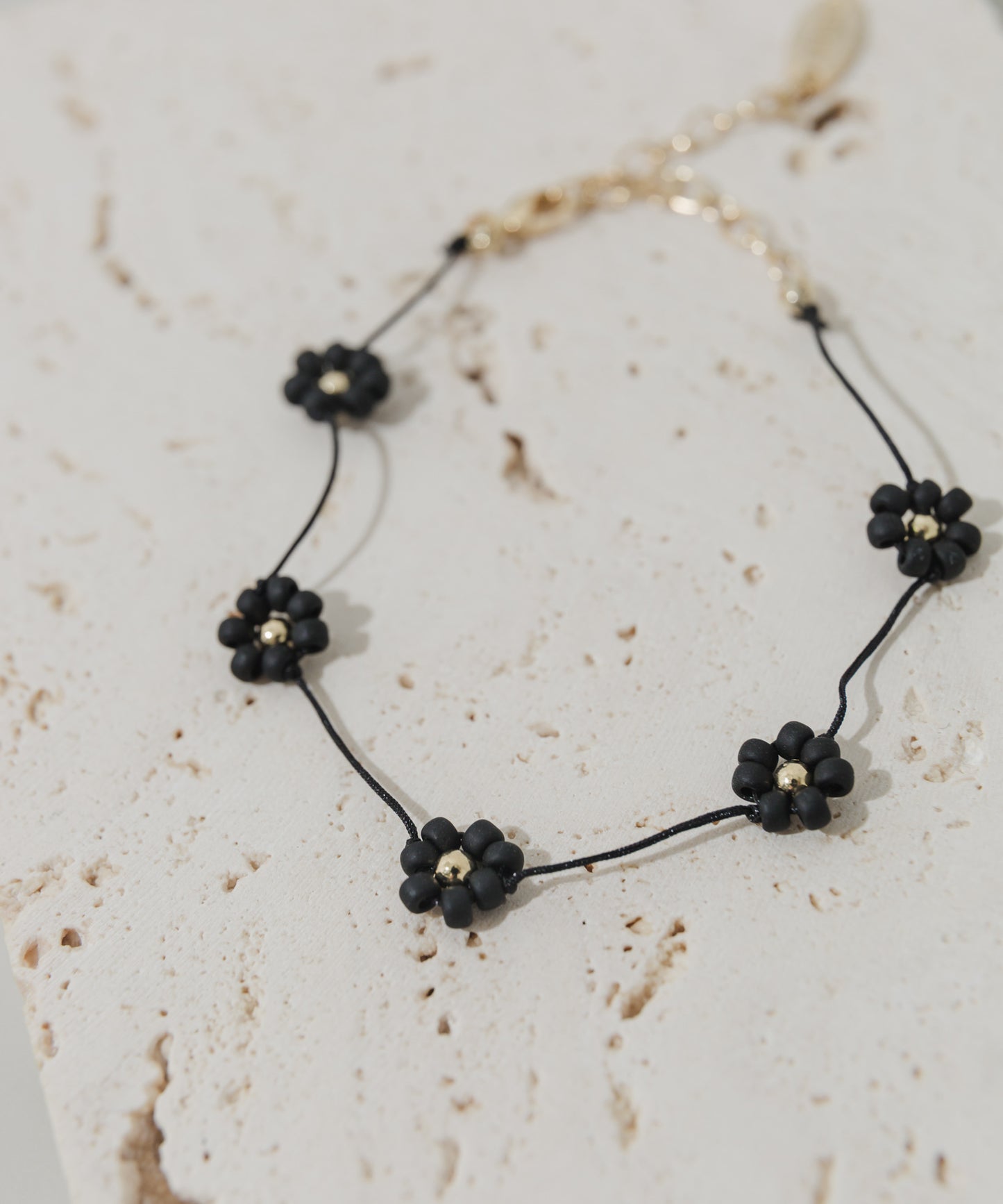 SMELLY Flower motif bracelet