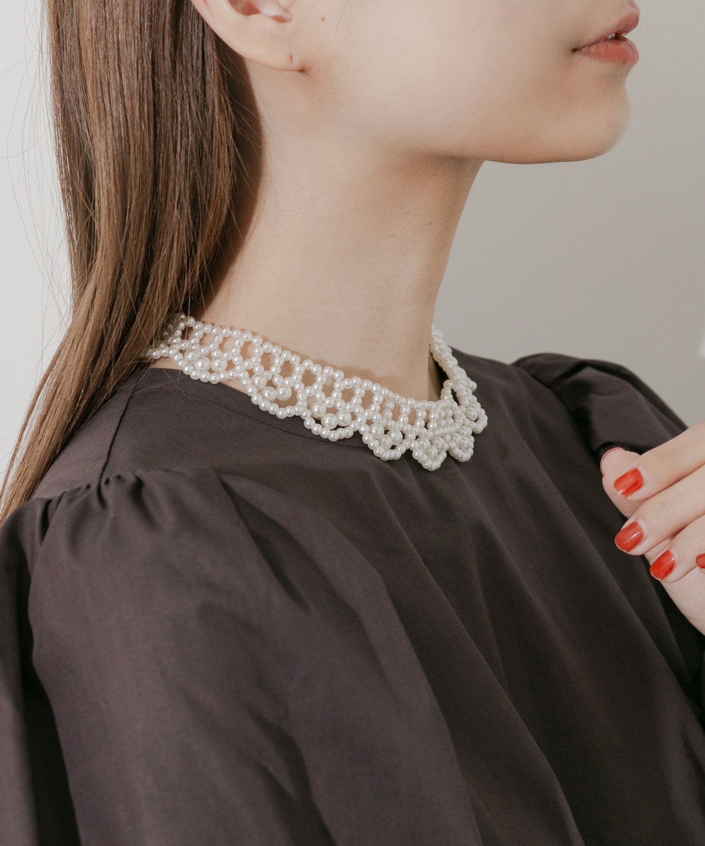 SMELLY Pearl Color Choker Necklace