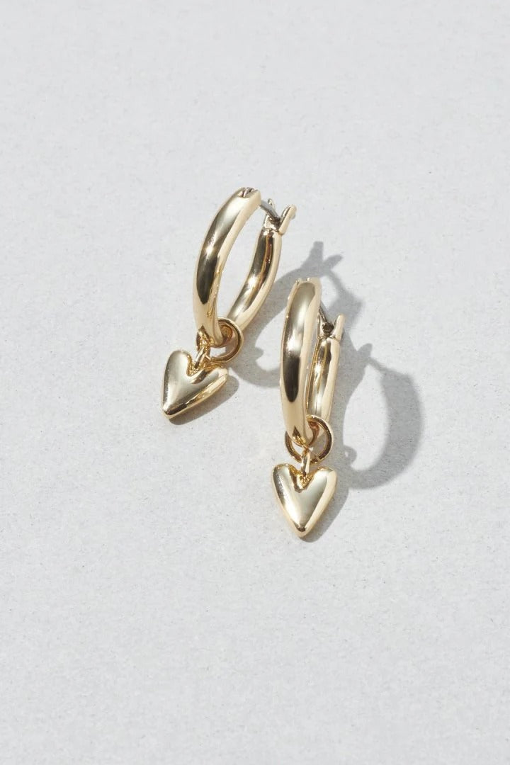 GOLDY Simple Heart Earrings