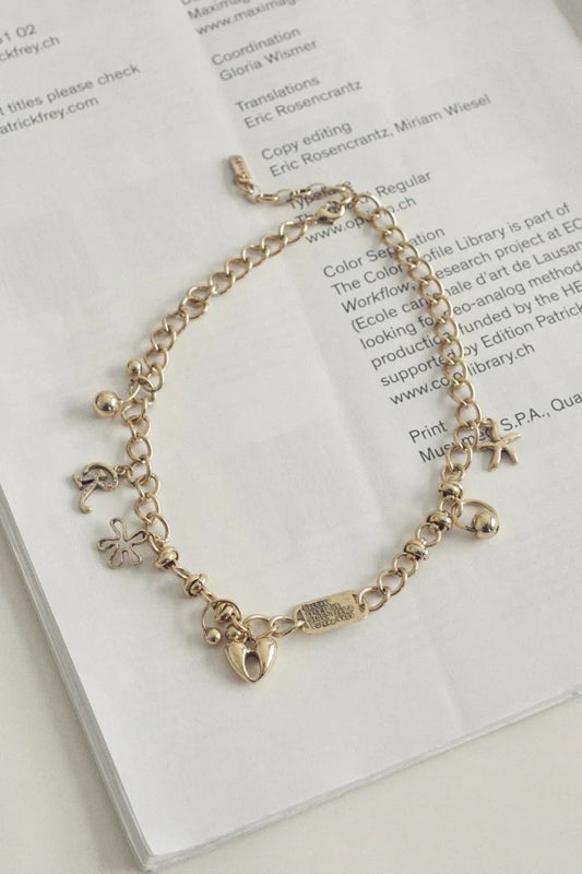 GOLDY Charm Necklace