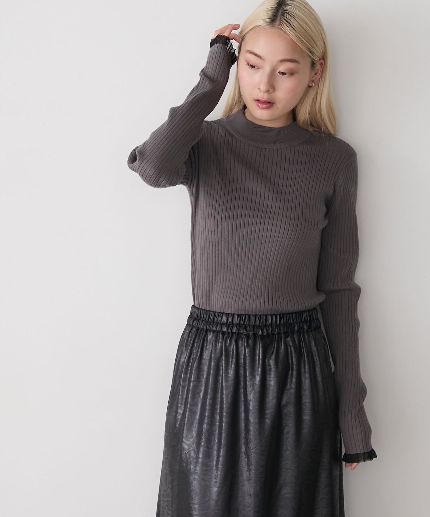 [15色] forksy. 荷葉邊袖口羅紋針織Top