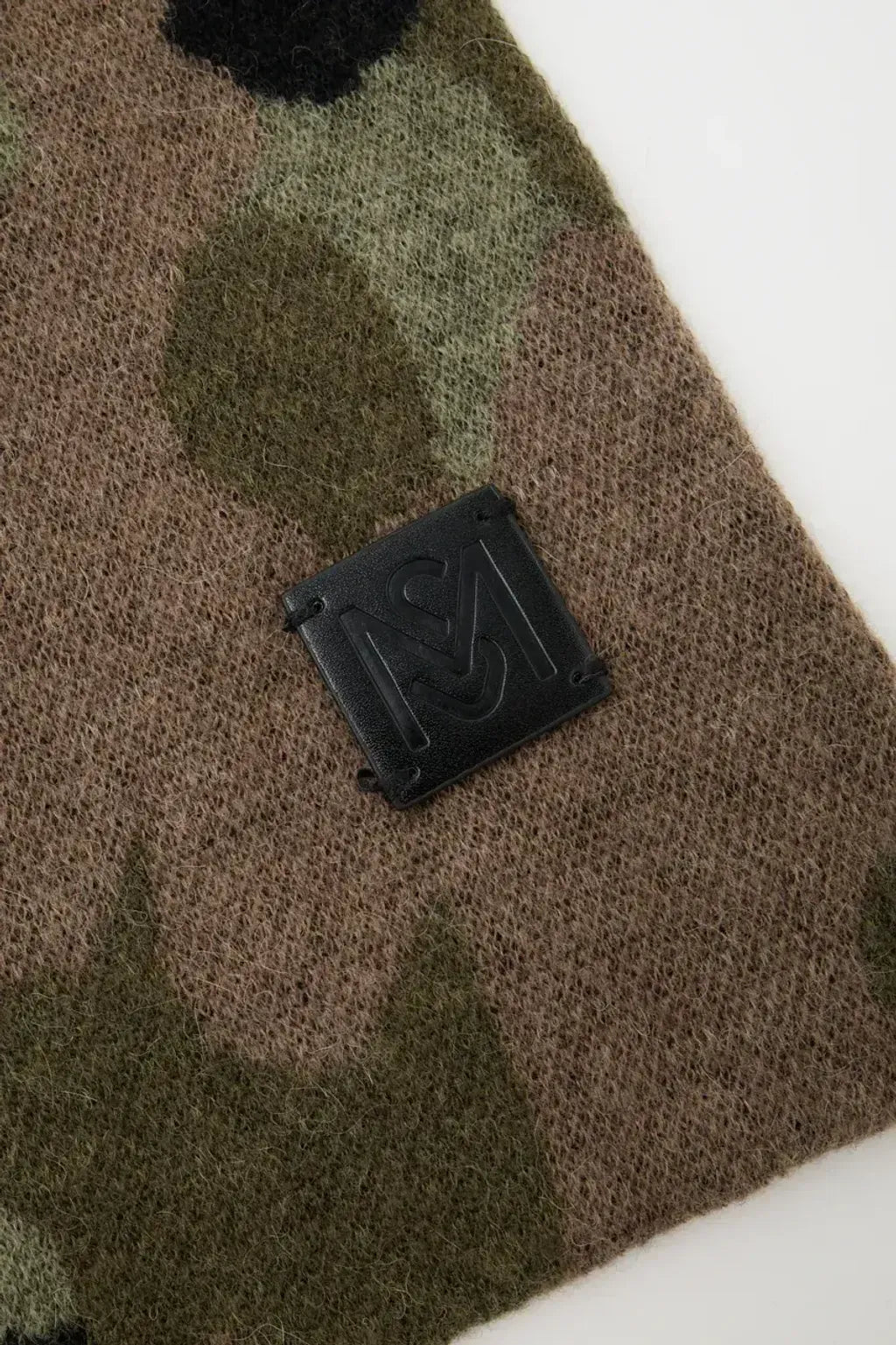 MOUSSY 針織圍巾[豹紋/迷彩]