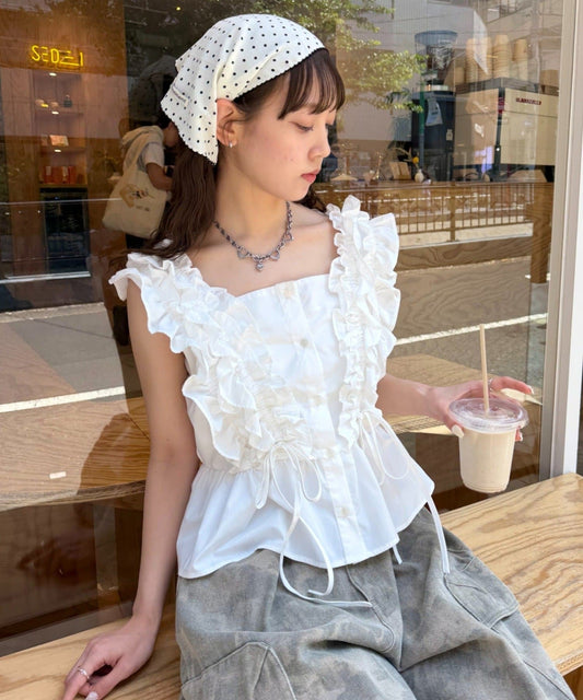 w closet Frilly sleeveless blouse