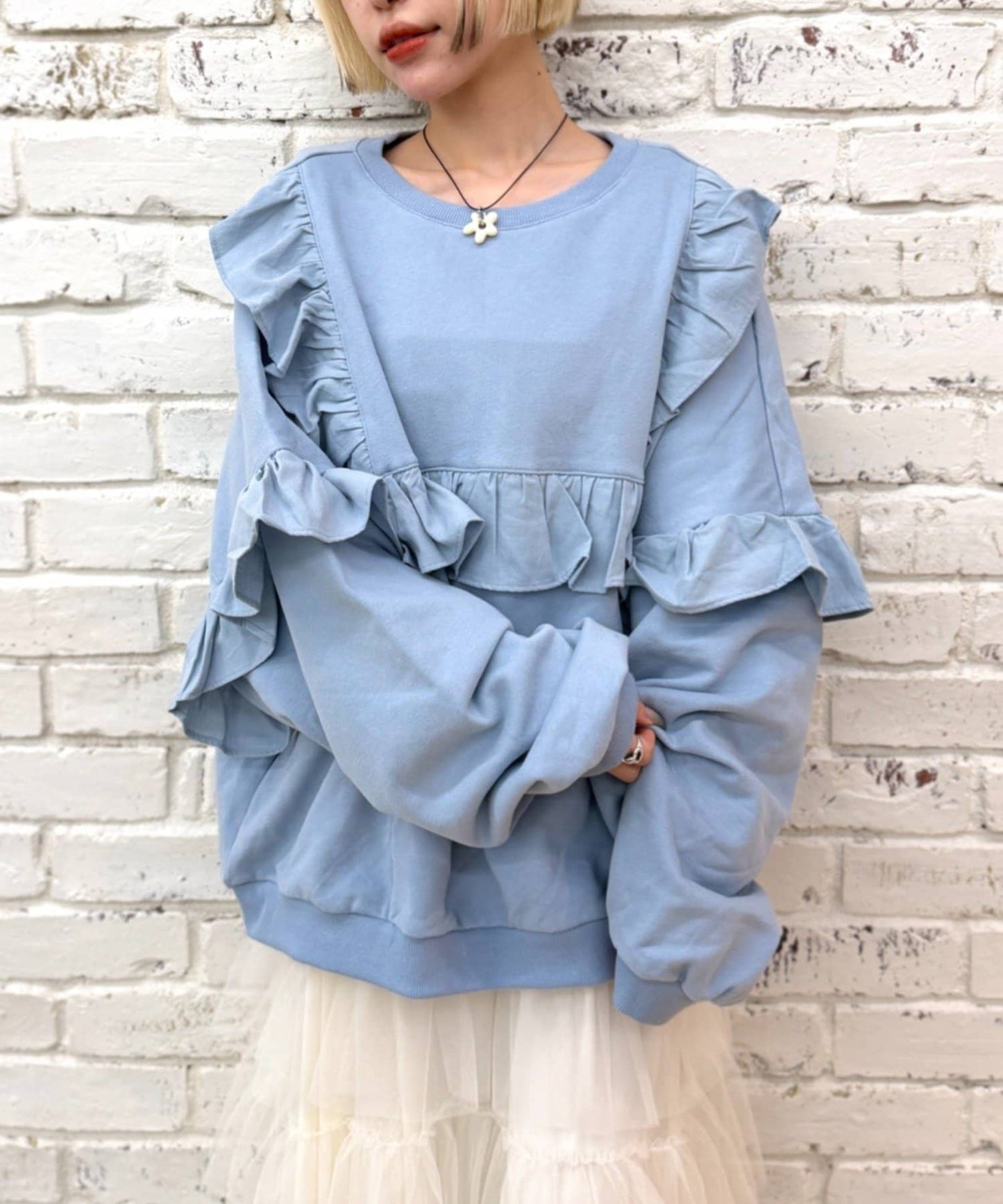 w closet Frill BIG sweatshirt