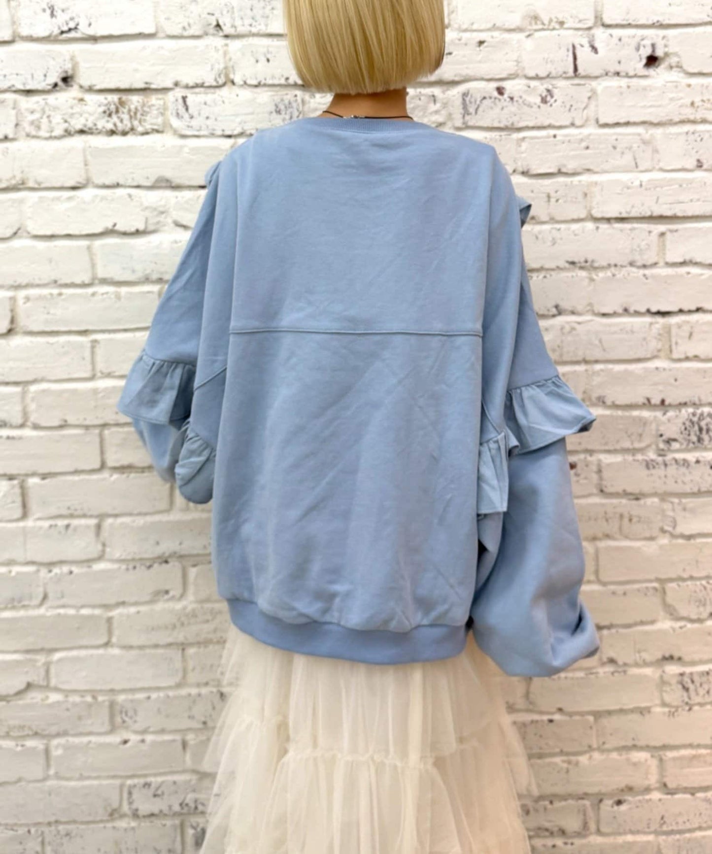 w closet Frill BIG sweatshirt
