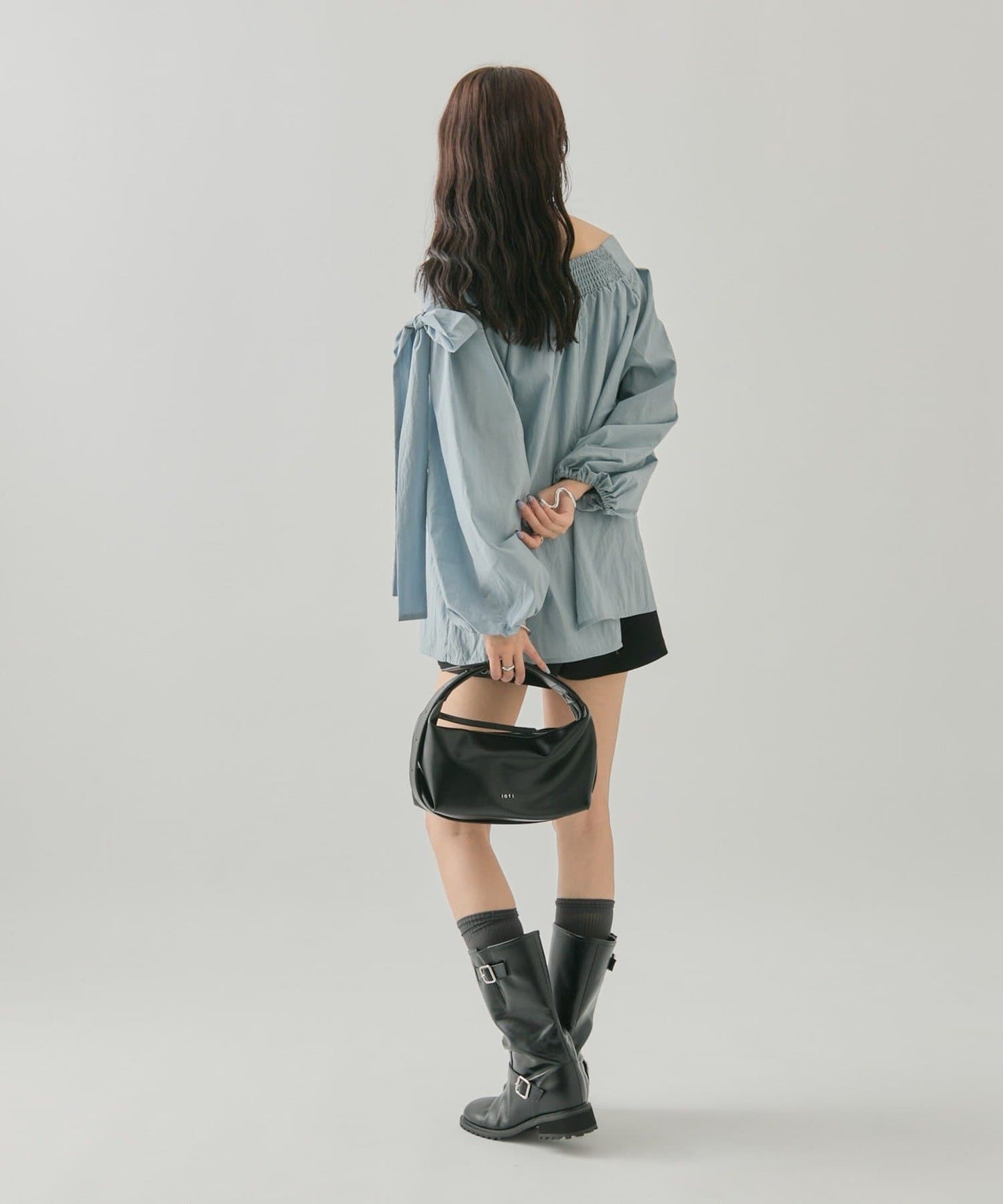 mystic 露肩緞帶襯衫