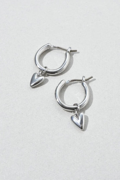 GOLDY Simple Heart Earrings