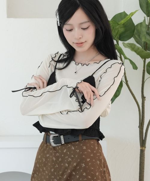 袖リボンシアーメロートップス