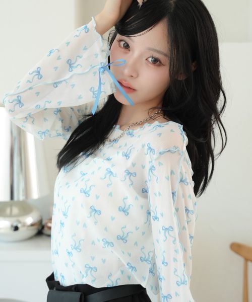 袖リボンシアーメロートップス